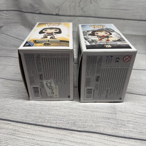 Funko Pop! Wonder Woman - Lot Of 6 - 211 335 86 238 206 BAM Walmart Hot Topic - Picture 5 of 11